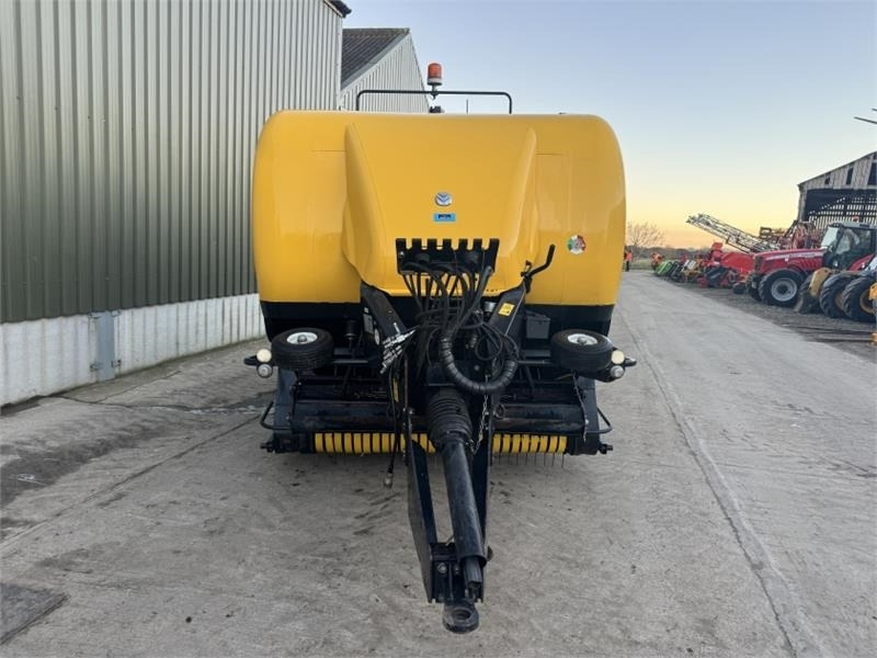 New Holland New Holland BB9060 Baler - Enfardadeira de fardos quadrados: foto 5 New Holland New Holland BB9060 Baler - Enfardadeira de fardos quadrados: foto 5