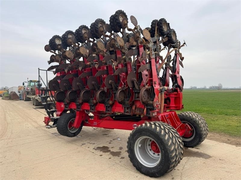 Sumo 8m DTS Direct Drill - Semeadora combinada: foto 2 Sumo 8m DTS Direct Drill - Semeadora combinada: foto 2