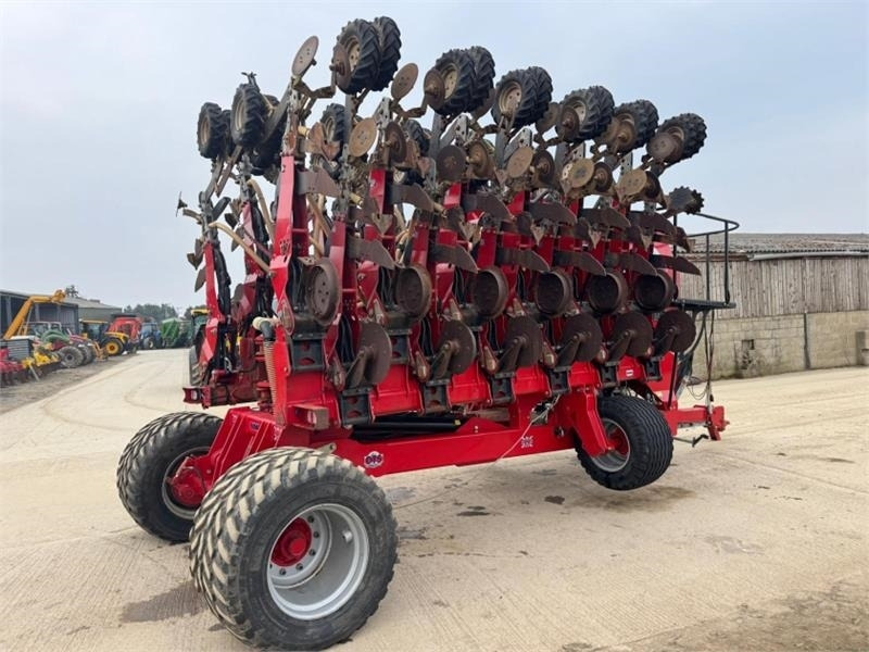 Sumo 8m DTS Direct Drill - Semeadora combinada: foto 4 Sumo 8m DTS Direct Drill - Semeadora combinada: foto 4