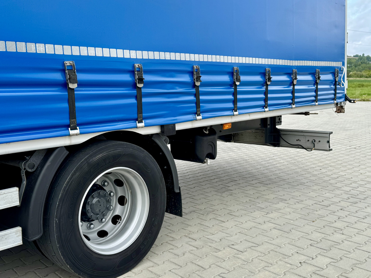 Caminhão com lona DAF CF 320 / FIRANKA / 24 EUROPALETY / SYPIALKA / AUTOMAT / KLIMA POSTOJOWA / 2017 ROK: foto 22