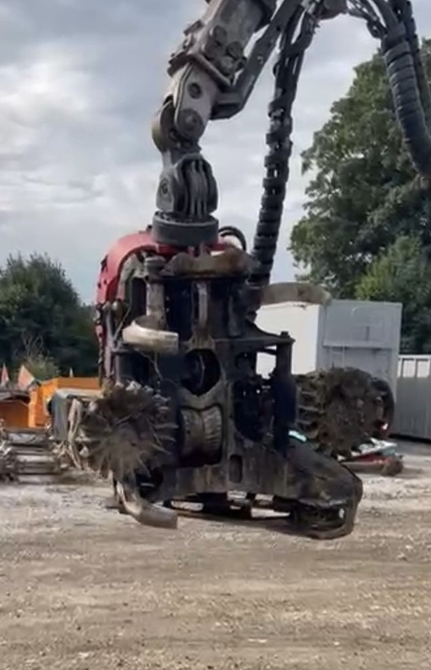 KOMATSU 911.5 / GŁOWICA C93 / CIĄGNIK LEŚNY / SERWISOWANY - Harvester: foto 3 KOMATSU 911.5 / GŁOWICA C93 / CIĄGNIK LEŚNY / SERWISOWANY - Harvester: foto 3