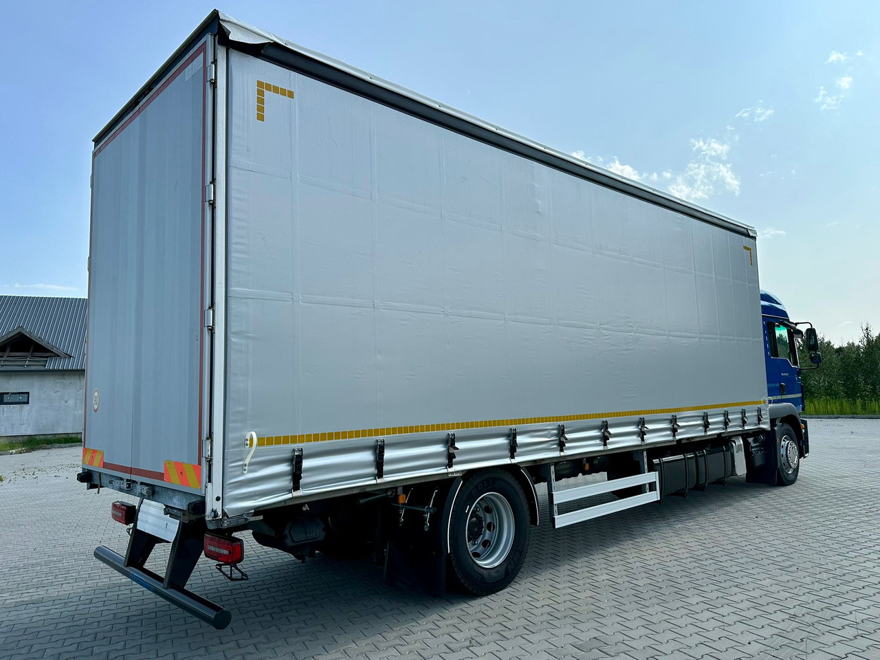 MAN TGM 18.320 / FIRANKA / 20 EUROPALET / 8.3 M DŁUGOŚCI / AUTOMAT / SYPIALKA / 2018 ROK / 9 809 KG ŁADOWNOŚCI - Caminhão com lona: foto 4 MAN TGM 18.320 / FIRANKA / 20 EUROPALET / 8.3 M DŁUGOŚCI / AUTOMAT / SYPIALKA / 2018 ROK / 9 809 KG ŁADOWNOŚCI - Caminhão com lona: foto 4