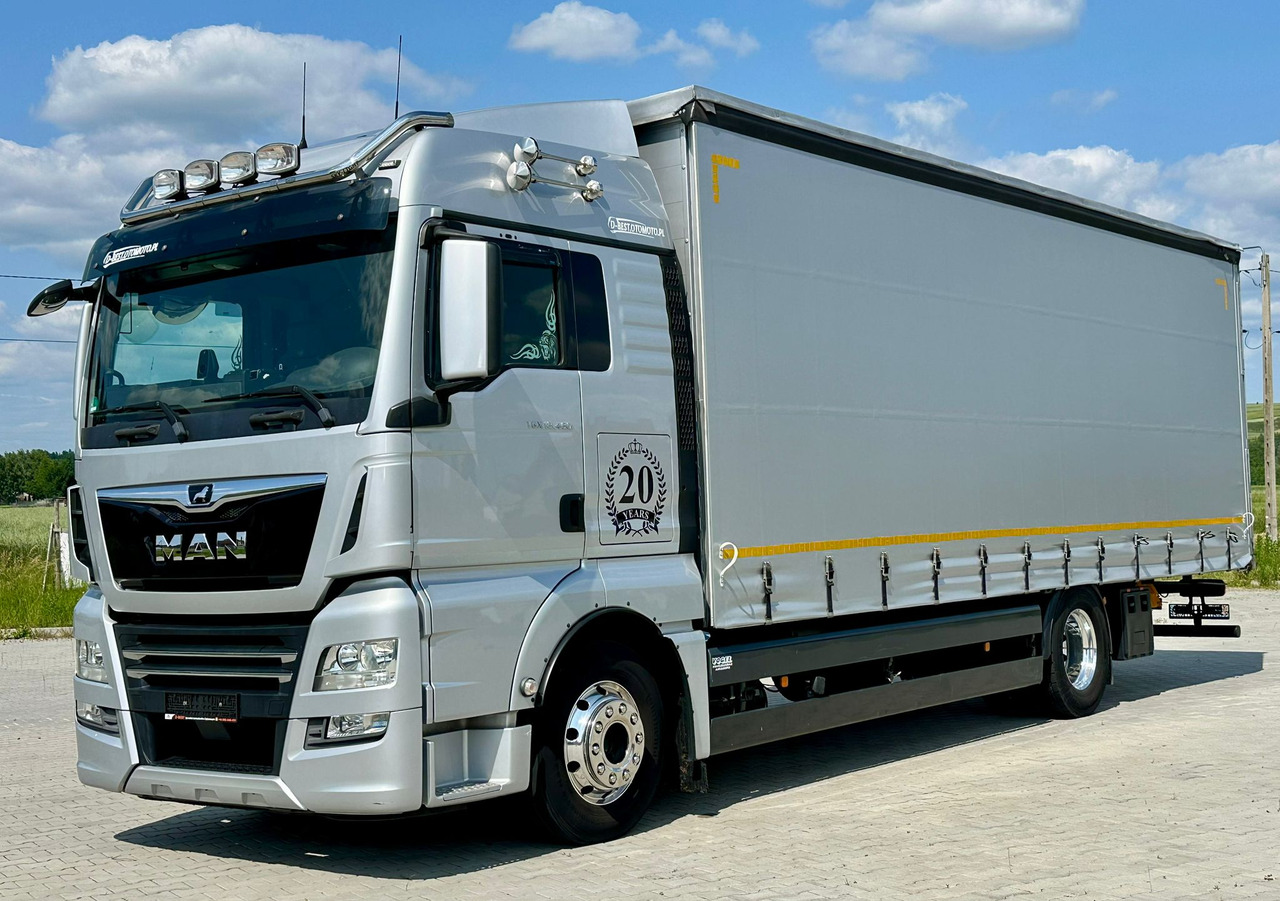 MAN TGX 18.460 / FIRANKA / 20 EUROPALET / ALUSY / SKÓRY / 260 TYS KM / 2019 ROK / Z NIEMIEC - Caminhão com lona: foto 2 MAN TGX 18.460 / FIRANKA / 20 EUROPALET / ALUSY / SKÓRY / 260 TYS KM / 2019 ROK / Z NIEMIEC - Caminhão com lona: foto 2
