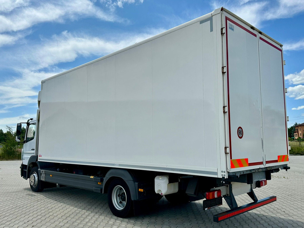 MERCEDES-BENZ ATEGO / 1221 / IZOTERMA / KONTENER / AUTOMAT / 230 TYS KM / 17 EUROPALET / 6.8 M DŁUGOŚCI / 2019 ROK - Caminhão isotérmico: foto 4 MERCEDES-BENZ ATEGO / 1221 / IZOTERMA / KONTENER / AUTOMAT / 230 TYS KM / 17 EUROPALET / 6.8 M DŁUGOŚCI / 2019 ROK - Caminhão isotérmico: foto 4