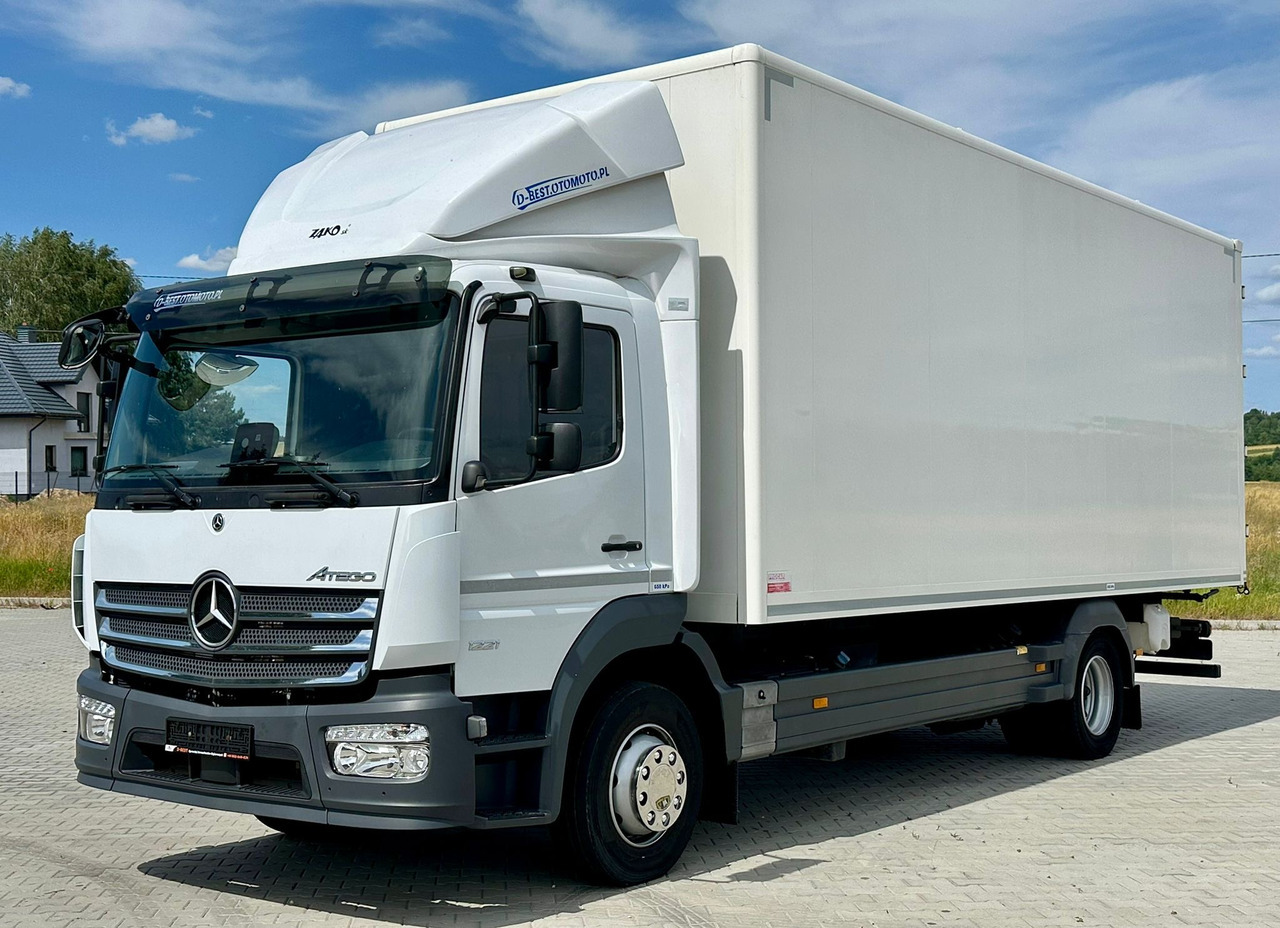 MERCEDES-BENZ ATEGO / 1221 / IZOTERMA / KONTENER / AUTOMAT / 230 TYS KM / 17 EUROPALET / 6.8 M DŁUGOŚCI / 2019 ROK - Caminhão isotérmico: foto 2 MERCEDES-BENZ ATEGO / 1221 / IZOTERMA / KONTENER / AUTOMAT / 230 TYS KM / 17 EUROPALET / 6.8 M DŁUGOŚCI / 2019 ROK - Caminhão isotérmico: foto 2