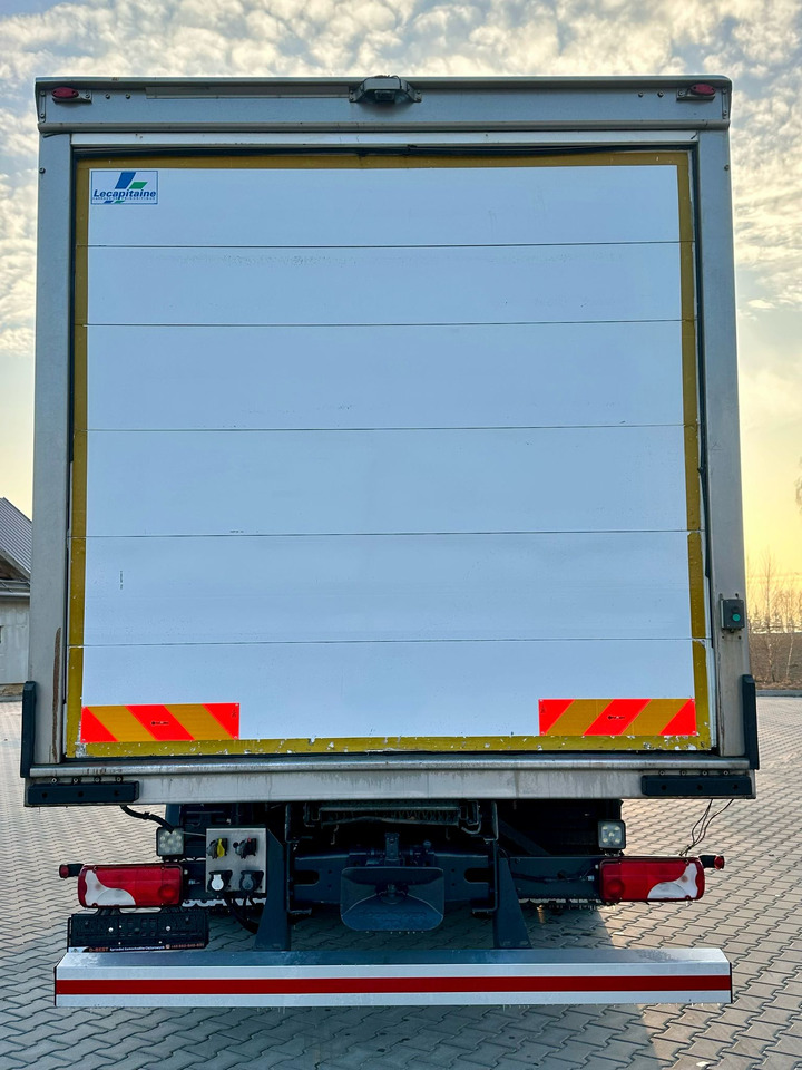 SCANIA G360 / IZOTERMA / 6.8 M DŁUGOŚCI / AUTOMAT / CAŁA NA PODUSZKACH / KLIMA POSTOJOWA / ELEKTRYCZNA ROLETA TYŁ / SYPIALKA - Caminhão isotérmico: foto 4 SCANIA G360 / IZOTERMA / 6.8 M DŁUGOŚCI / AUTOMAT / CAŁA NA PODUSZKACH / KLIMA POSTOJOWA / ELEKTRYCZNA ROLETA TYŁ / SYPIALKA - Caminhão isotérmico: foto 4