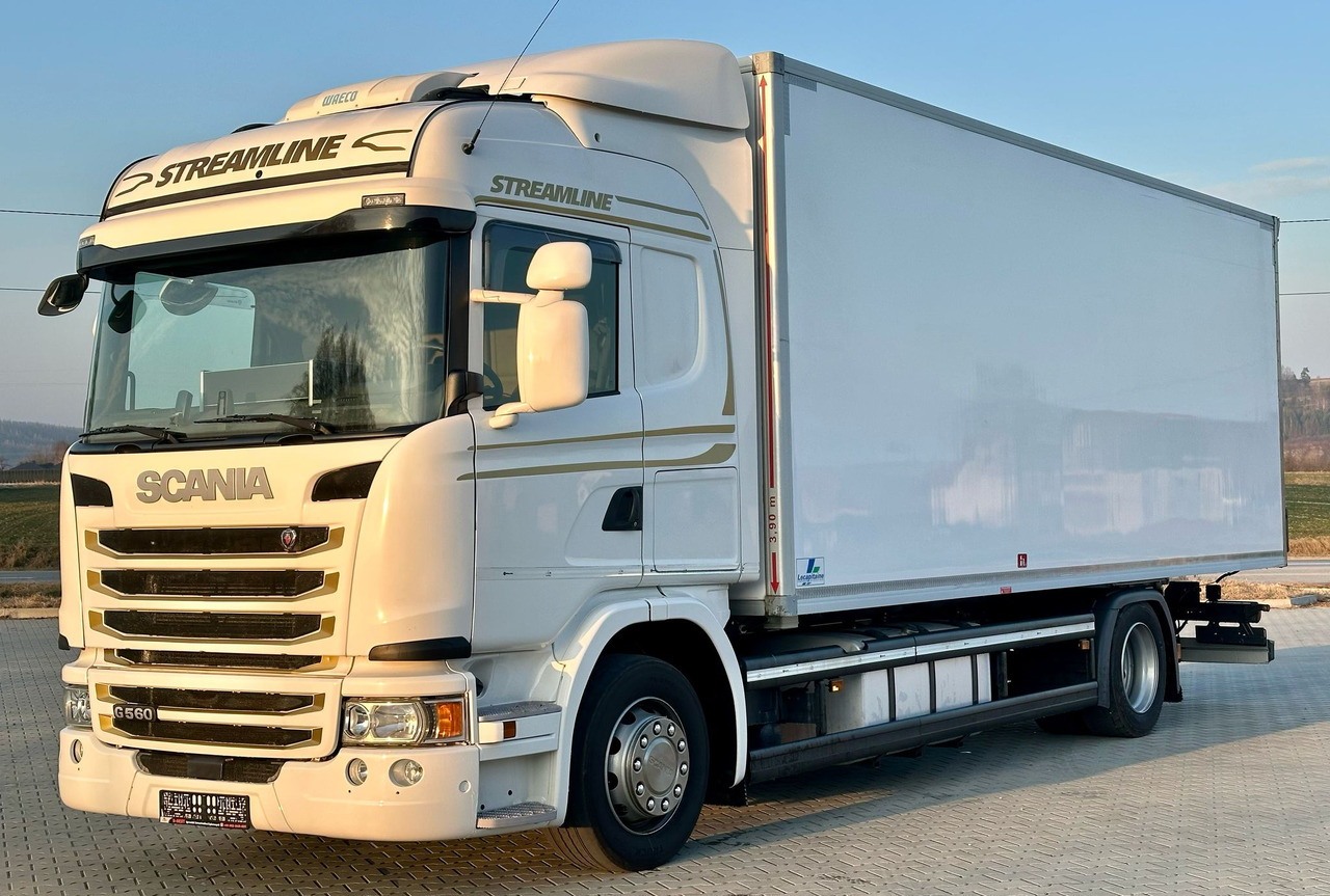 SCANIA G360 / IZOTERMA / 6.8 M DŁUGOŚCI / AUTOMAT / CAŁA NA PODUSZKACH / KLIMA POSTOJOWA / ELEKTRYCZNA ROLETA TYŁ / SYPIALKA - Caminhão isotérmico: foto 2 SCANIA G360 / IZOTERMA / 6.8 M DŁUGOŚCI / AUTOMAT / CAŁA NA PODUSZKACH / KLIMA POSTOJOWA / ELEKTRYCZNA ROLETA TYŁ / SYPIALKA - Caminhão isotérmico: foto 2