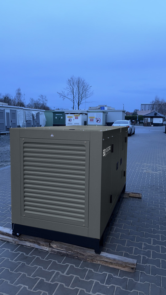 PERKINS 130 kVA / 108 kW - Gerador elétrico: foto 3 PERKINS 130 kVA / 108 kW - Gerador elétrico: foto 3
