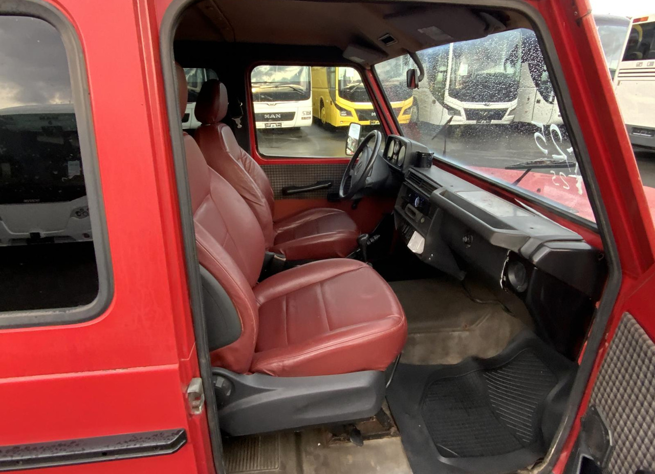 Mercedes-Benz G 300 - SUV: foto 5 Mercedes-Benz G 300 - SUV: foto 5