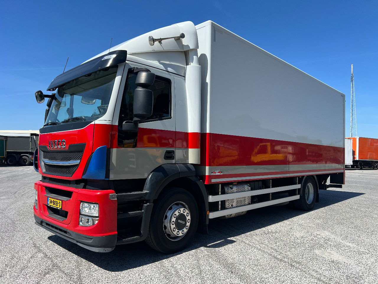 Iveco Stralis 310 AD, 19Ton, Euro 6 - Caminhão furgão: foto 1 Iveco Stralis 310 AD, 19Ton, Euro 6 - Caminhão furgão: foto 1
