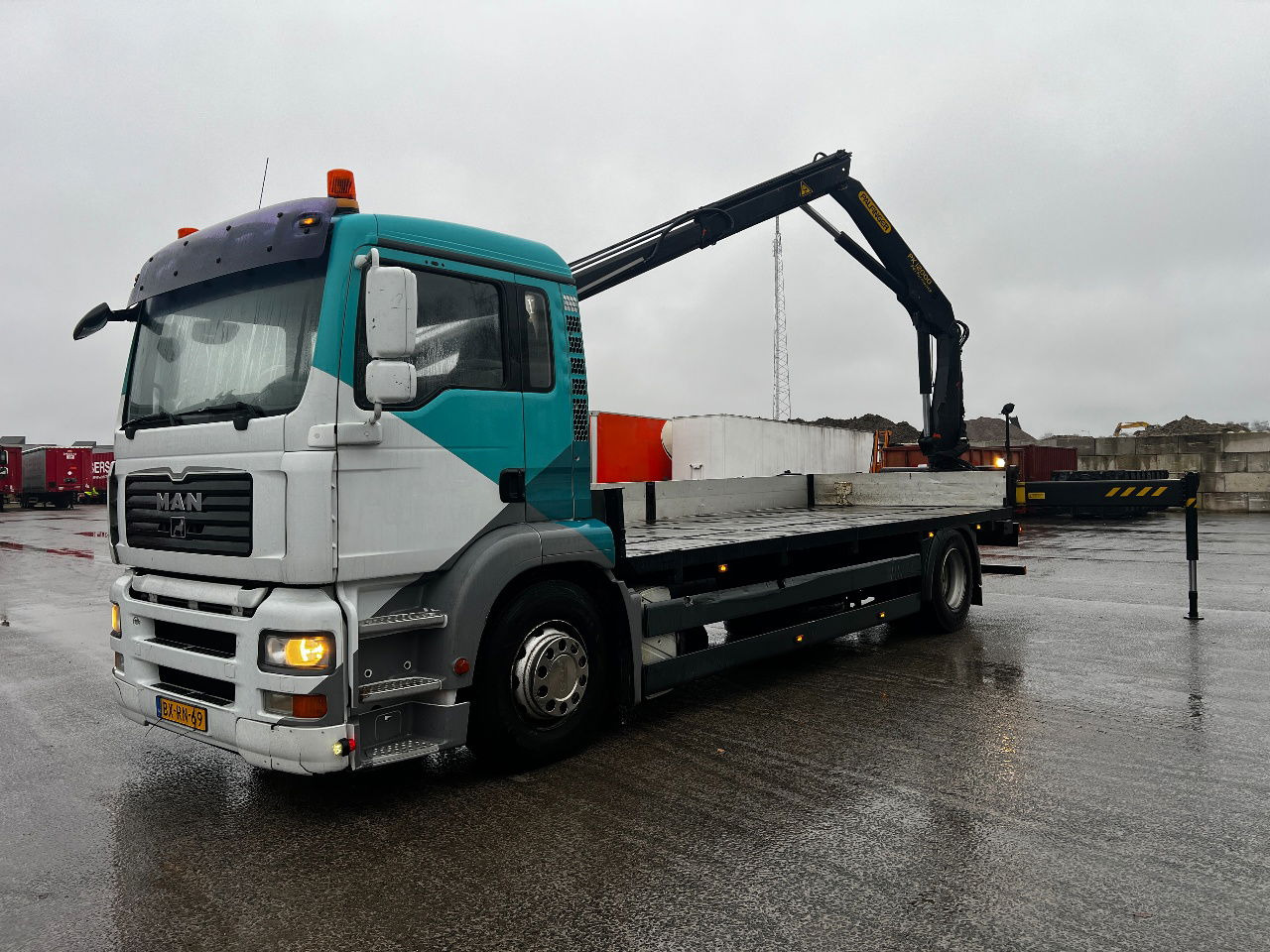 MAN TGA 18.310 met Palfinger PK12000 kraan - Caminhão grua: foto 1 MAN TGA 18.310 met Palfinger PK12000 kraan - Caminhão grua: foto 1