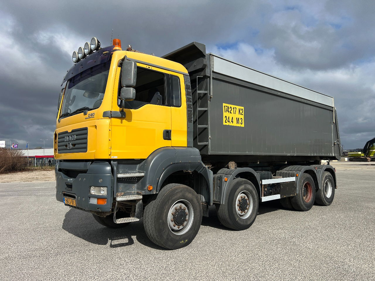MAN TGA 41.430 TGA 39.430 8x8, full steel, Manual - Caminhão basculante: foto 2 MAN TGA 41.430 TGA 39.430 8x8, full steel, Manual - Caminhão basculante: foto 2