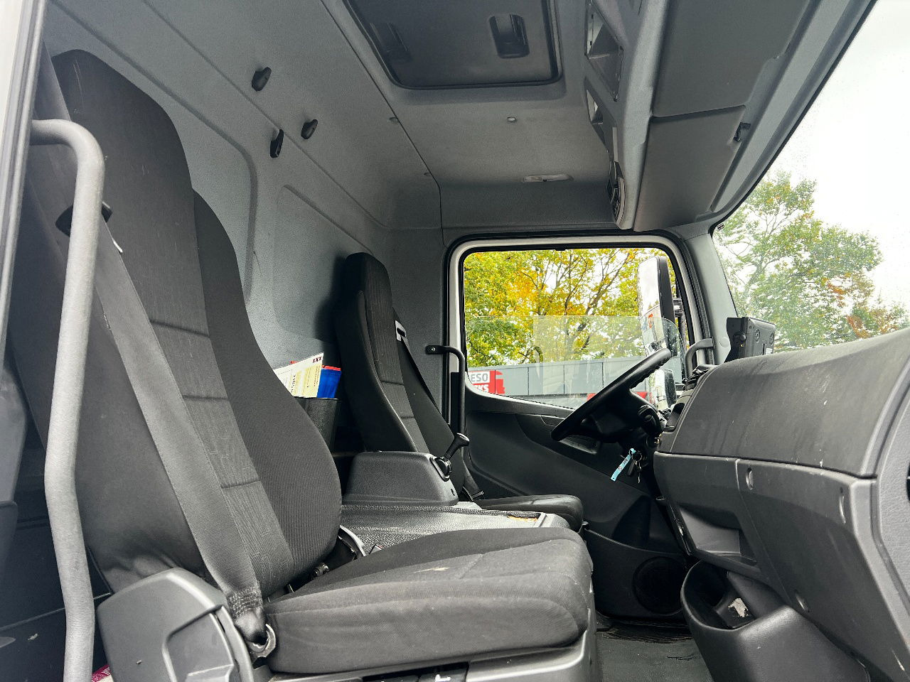 Caminhão furgão Mercedes-Benz Atego 1218 Euro 6, Full steel suspension: foto 11