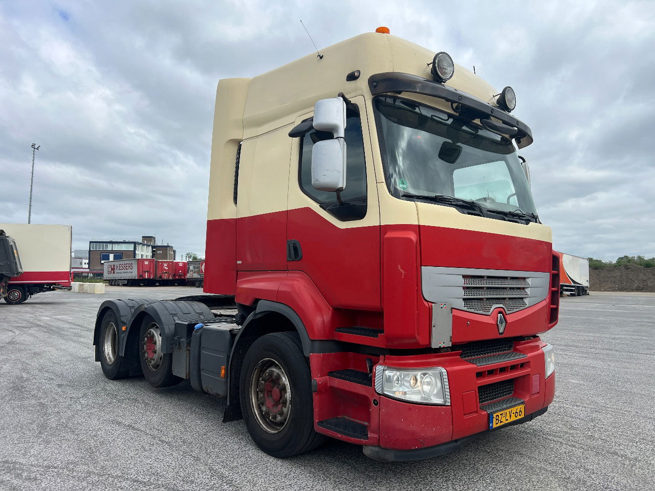 Renault Premium 430 6x2, Manual, Hydraulic - Tractor: foto 2 Renault Premium 430 6x2, Manual, Hydraulic - Tractor: foto 2