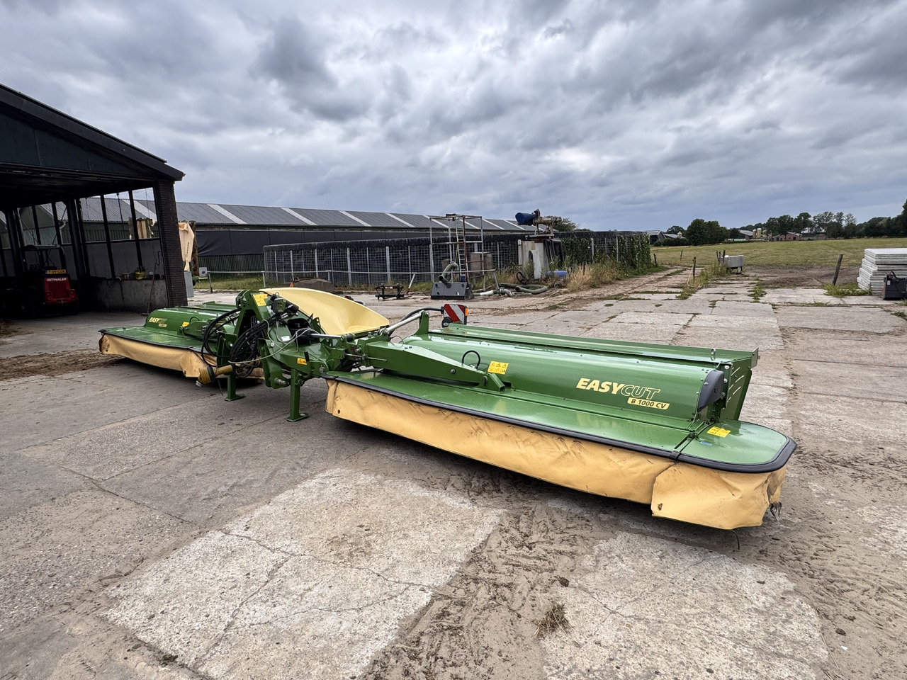KRONE Easycut B1000 CV + F360 CV - Gadanheira: foto 2 KRONE Easycut B1000 CV + F360 CV - Gadanheira: foto 2