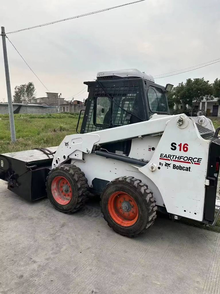Bobcat S 16 - Mini carregadeira: foto 1 Bobcat S 16 - Mini carregadeira: foto 1