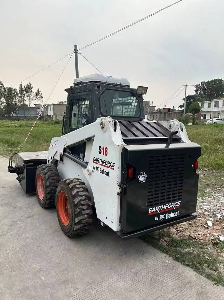 Bobcat S 16 - Mini carregadeira: foto 2 Bobcat S 16 - Mini carregadeira: foto 2