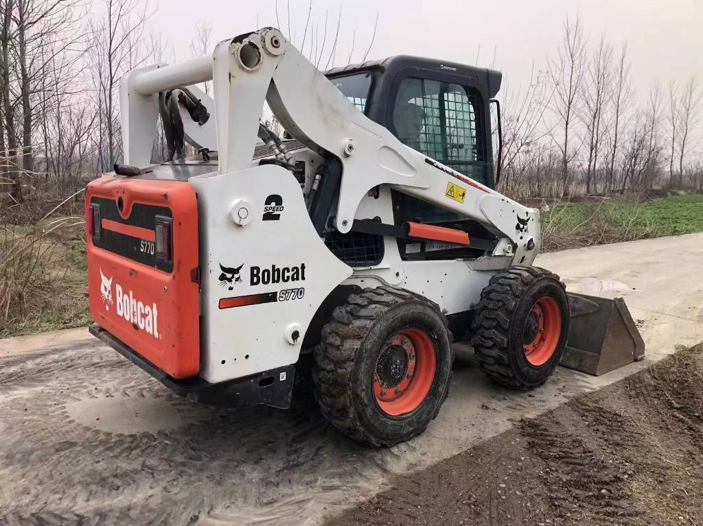 Bobcat S 770 - Mini carregadeira: foto 1 Bobcat S 770 - Mini carregadeira: foto 1