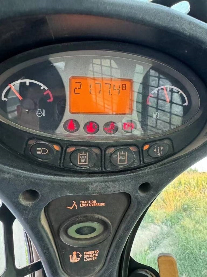 Bobcat T 770 - Mini carregadeira: foto 4 Bobcat T 770 - Mini carregadeira: foto 4