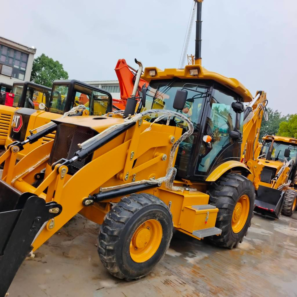 CAT 100% new caterpillar 420 F - Retroescavadeira: foto 3 CAT 100% new caterpillar 420 F - Retroescavadeira: foto 3