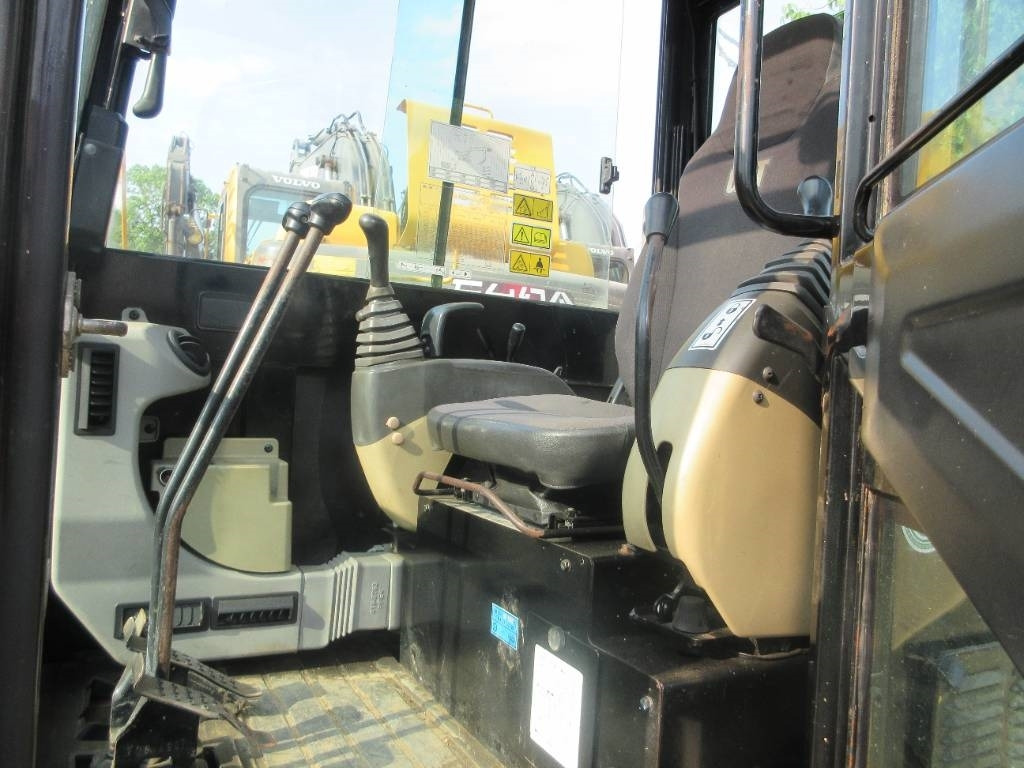 Escavadora de rastos CAT 305.5 E: foto 10