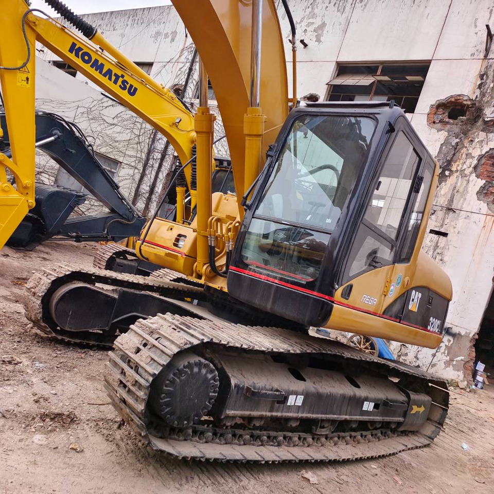 CAT 320 C L - Escavadora de rastos: foto 1 CAT 320 C L - Escavadora de rastos: foto 1