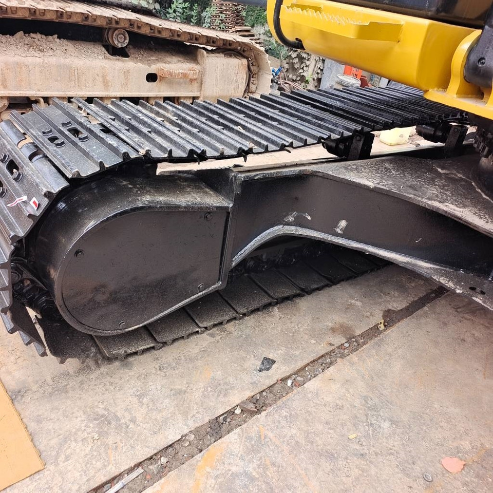 Escavadora de rastos CAT 320 D2: foto 20