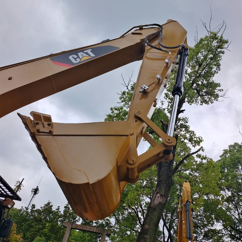 Escavadora de rastos CAT 320 D2: foto 13