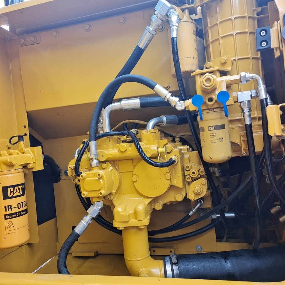 Escavadora de rastos CAT 320 D2: foto 10