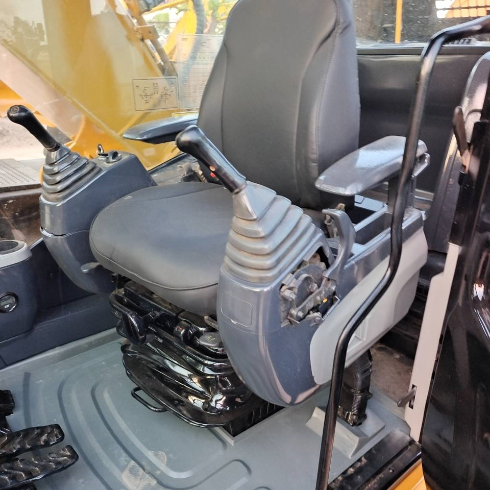 CAT 320D2L - Escavadora de rastos: foto 4 CAT 320D2L - Escavadora de rastos: foto 4