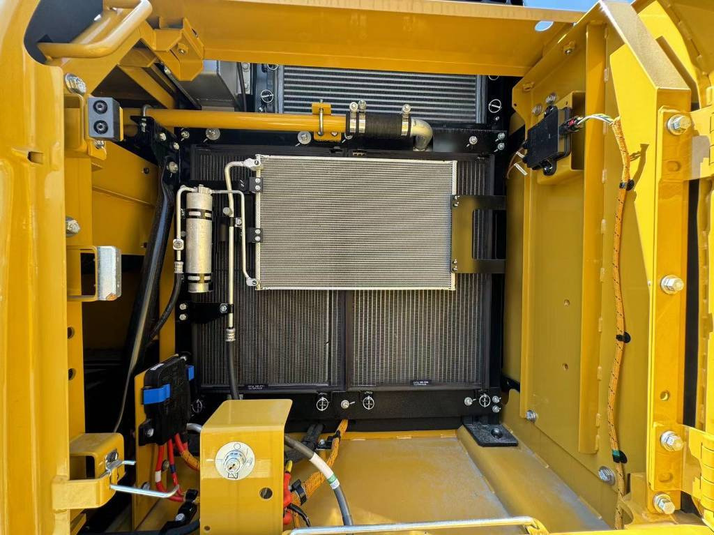 Escavadora de rastos CAT 320GX: foto 13