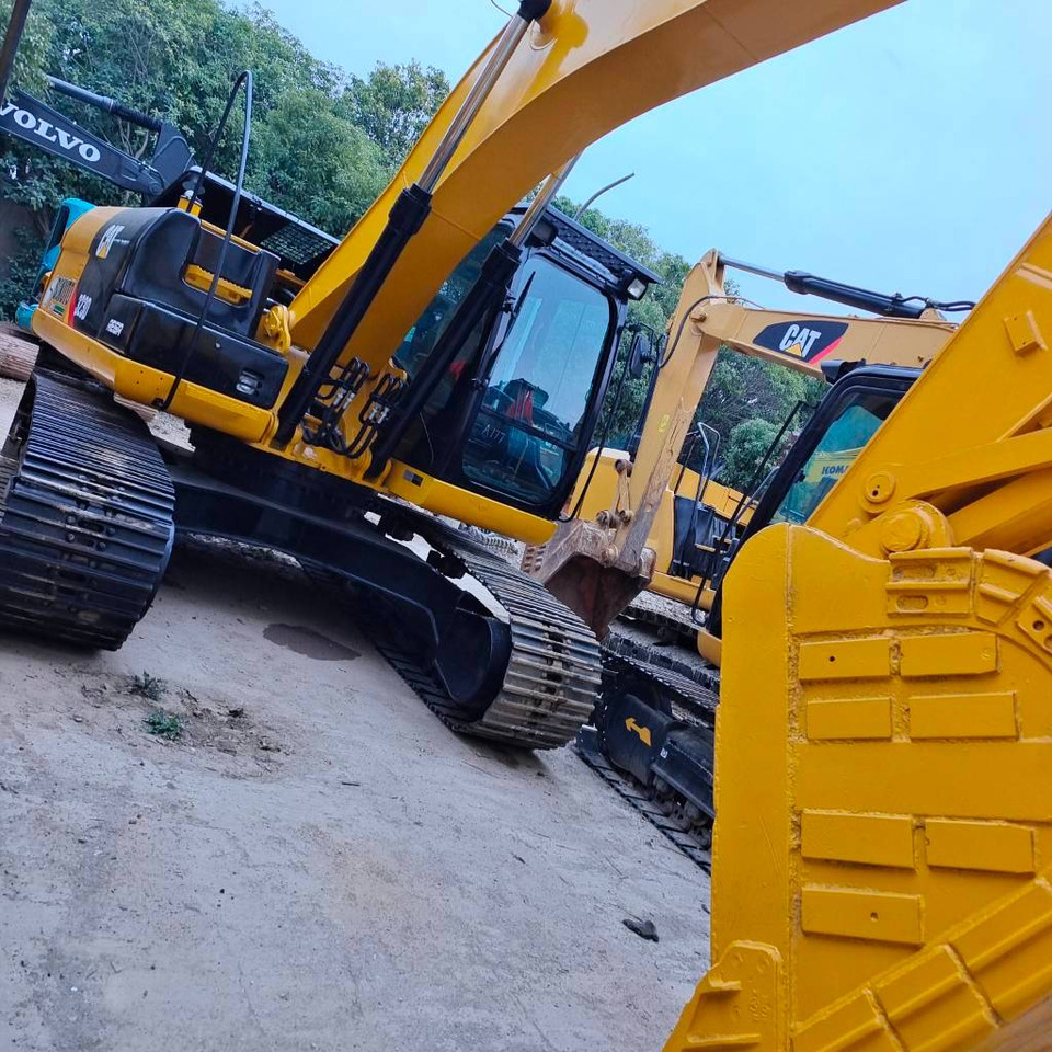 Escavadora de rastos CAT 323 D: foto 8