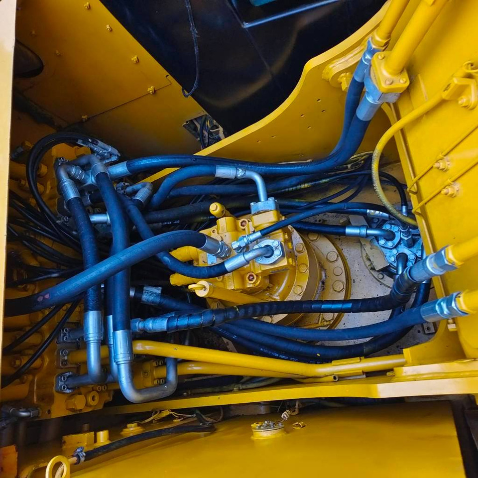 Escavadora de rastos CAT 323 D: foto 12
