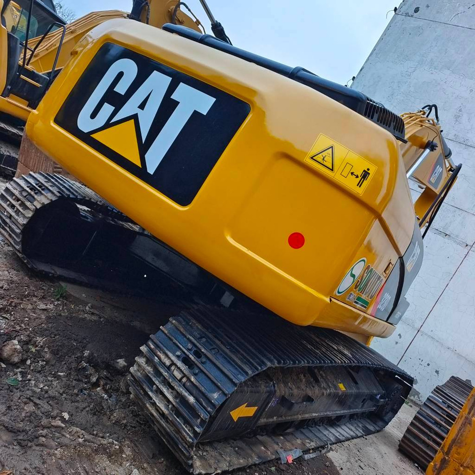 Escavadora de rastos CAT 323 D: foto 16