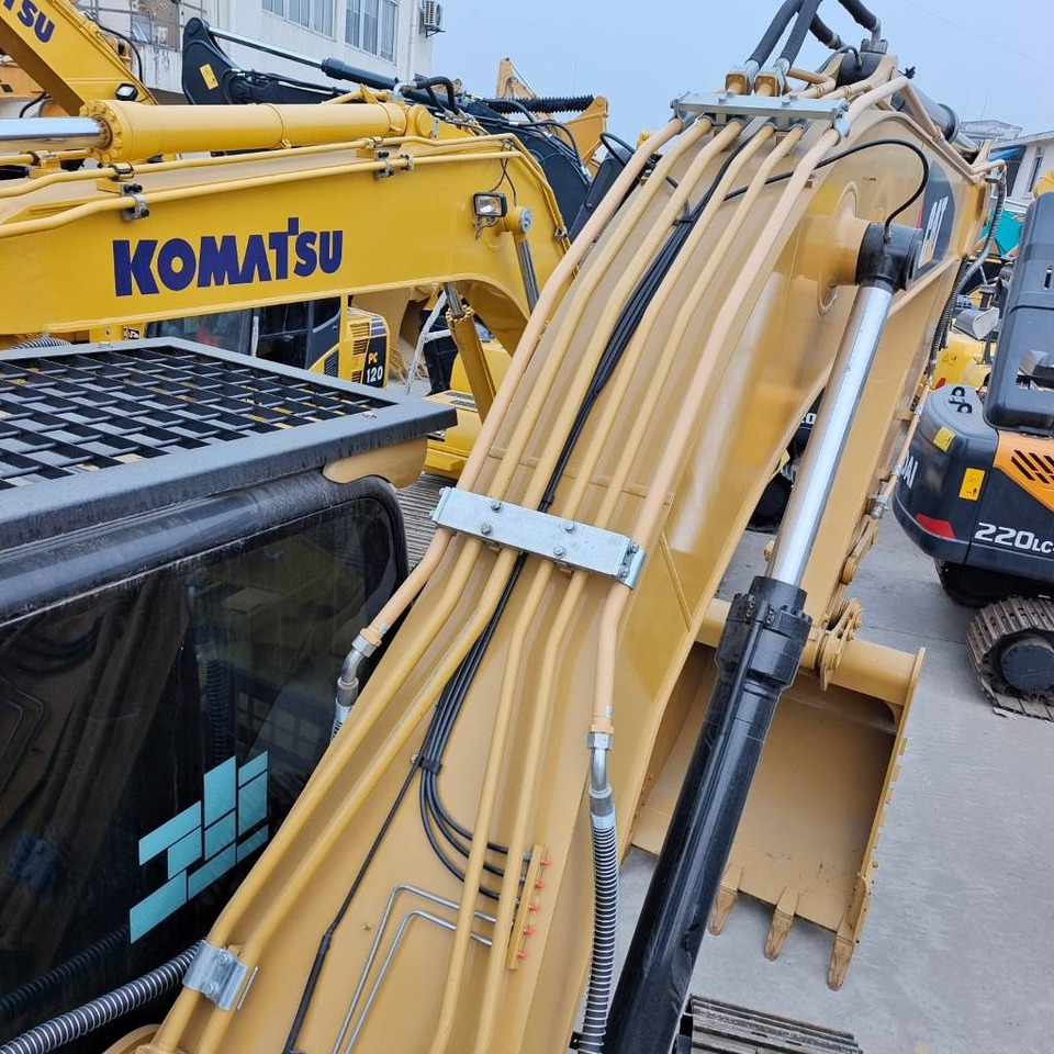 Escavadora de rastos CAT 330 D L: foto 16
