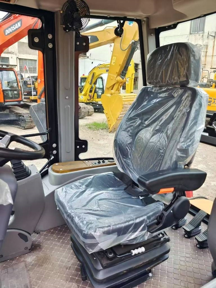 CAT 420 F 100% Brand new machine - Retroescavadeira: foto 2 CAT 420 F 100% Brand new machine - Retroescavadeira: foto 2