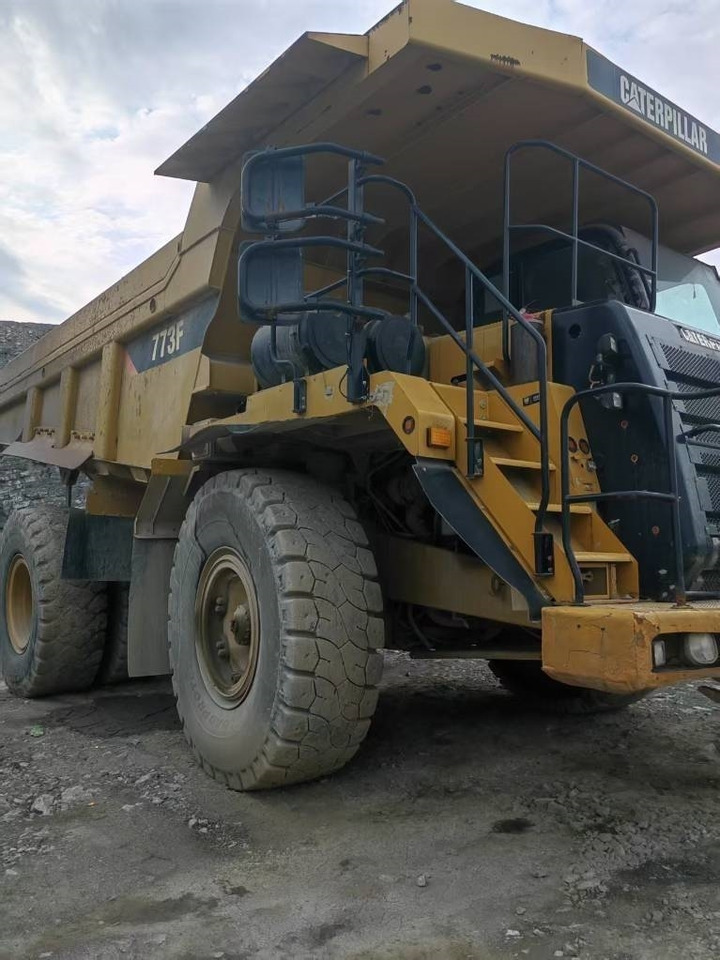 CAT 773 F - Escavadora de rastos: foto 2 CAT 773 F - Escavadora de rastos: foto 2