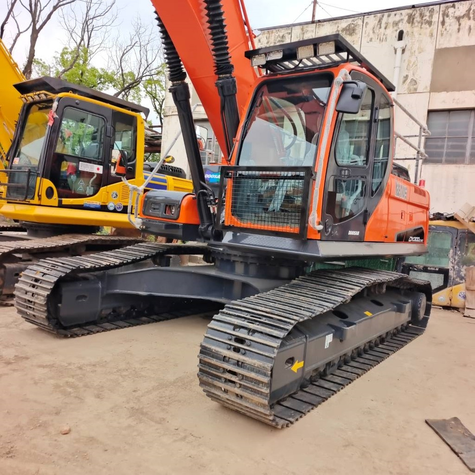 Doosan DX 300 - Escavadora de rastos: foto 4 Doosan DX 300 - Escavadora de rastos: foto 4