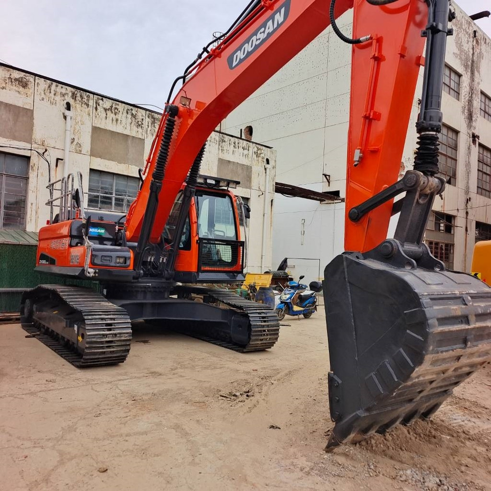 Doosan DX 300 - Escavadora de rastos: foto 5 Doosan DX 300 - Escavadora de rastos: foto 5