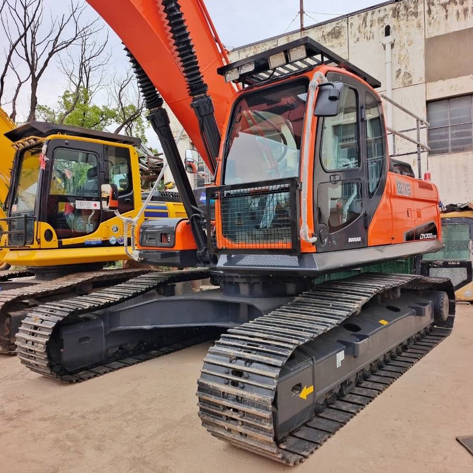 Doosan DX 300 - Escavadora de rastos: foto 2 Doosan DX 300 - Escavadora de rastos: foto 2