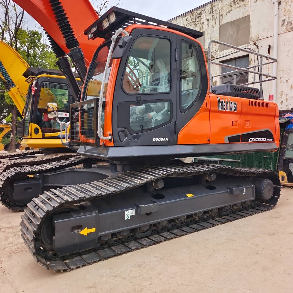 Doosan DX 300 - Escavadora de rastos: foto 2 Doosan DX 300 - Escavadora de rastos: foto 2