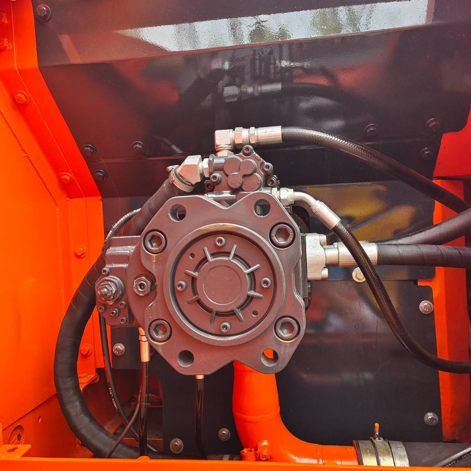 Doosan DX 300 - Escavadora de rastos: foto 4 Doosan DX 300 - Escavadora de rastos: foto 4