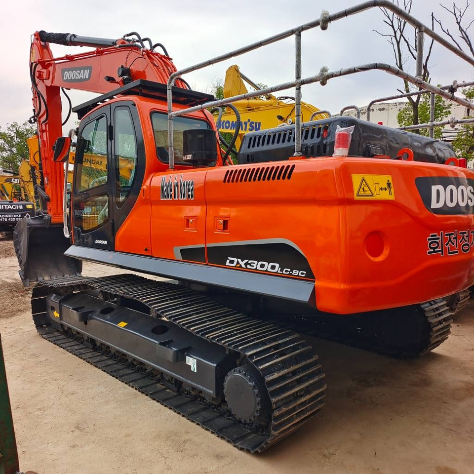 Doosan DX 300 - Escavadora de rastos: foto 1 Doosan DX 300 - Escavadora de rastos: foto 1