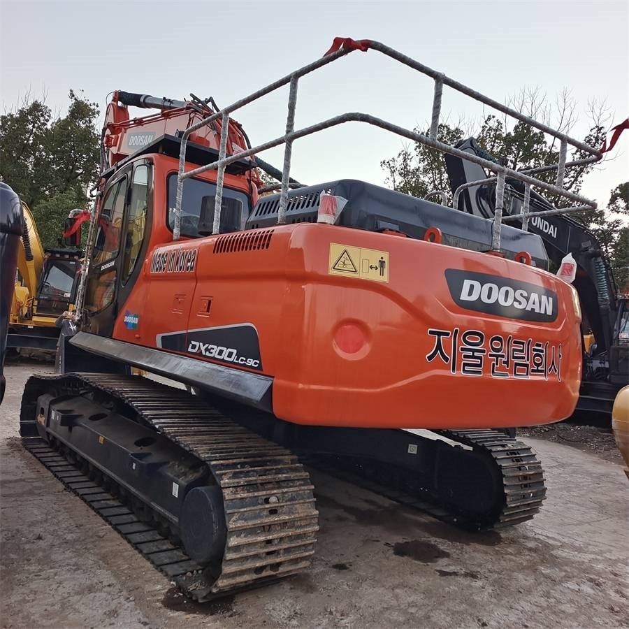 Doosan DX 300 LC - Escavadora de rastos: foto 4 Doosan DX 300 LC - Escavadora de rastos: foto 4