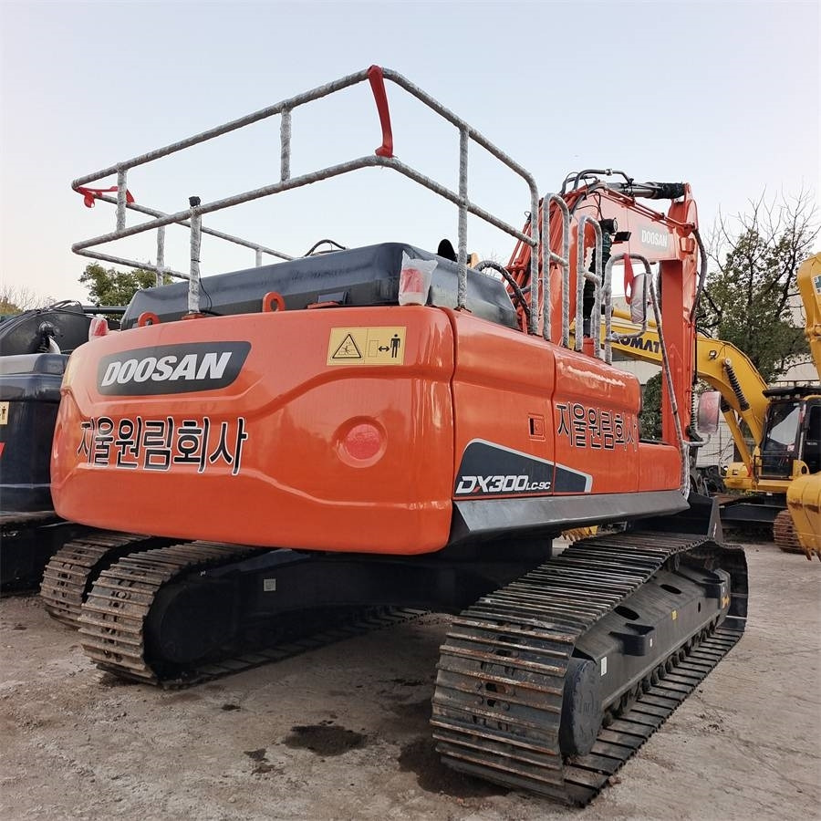 Doosan DX 300 LC - Escavadora de rastos: foto 2 Doosan DX 300 LC - Escavadora de rastos: foto 2