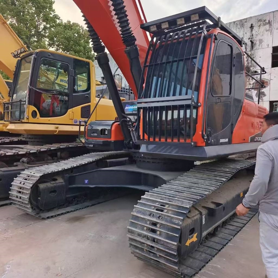 Doosan DX 300 LC - Escavadora de rastos: foto 3 Doosan DX 300 LC - Escavadora de rastos: foto 3