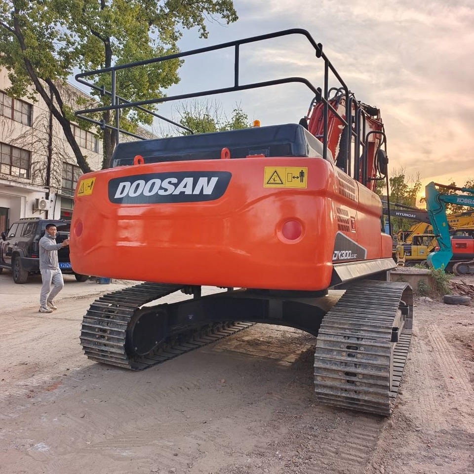 Doosan DX300 - Escavadora de rastos: foto 4 Doosan DX300 - Escavadora de rastos: foto 4