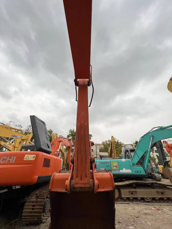 Hitachi ZX 240-3 - Escavadora de rastos: foto 3 Hitachi ZX 240-3 - Escavadora de rastos: foto 3