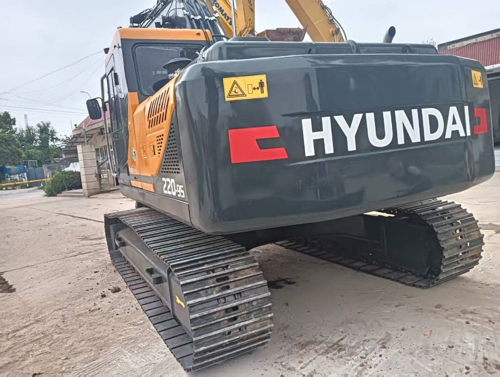 Hyundai 220 LC -9S - Escavadora de rastos: foto 4 Hyundai 220 LC -9S - Escavadora de rastos: foto 4