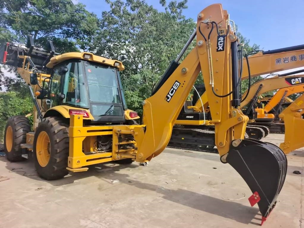 JCB 4 CX - Retroescavadeira: foto 4 JCB 4 CX - Retroescavadeira: foto 4